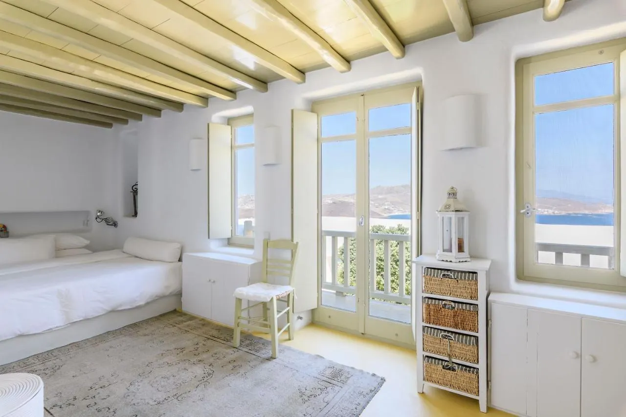 Villa Isabella Family Villa Close To The Beach Mykonos Town 0*,  Grækenland